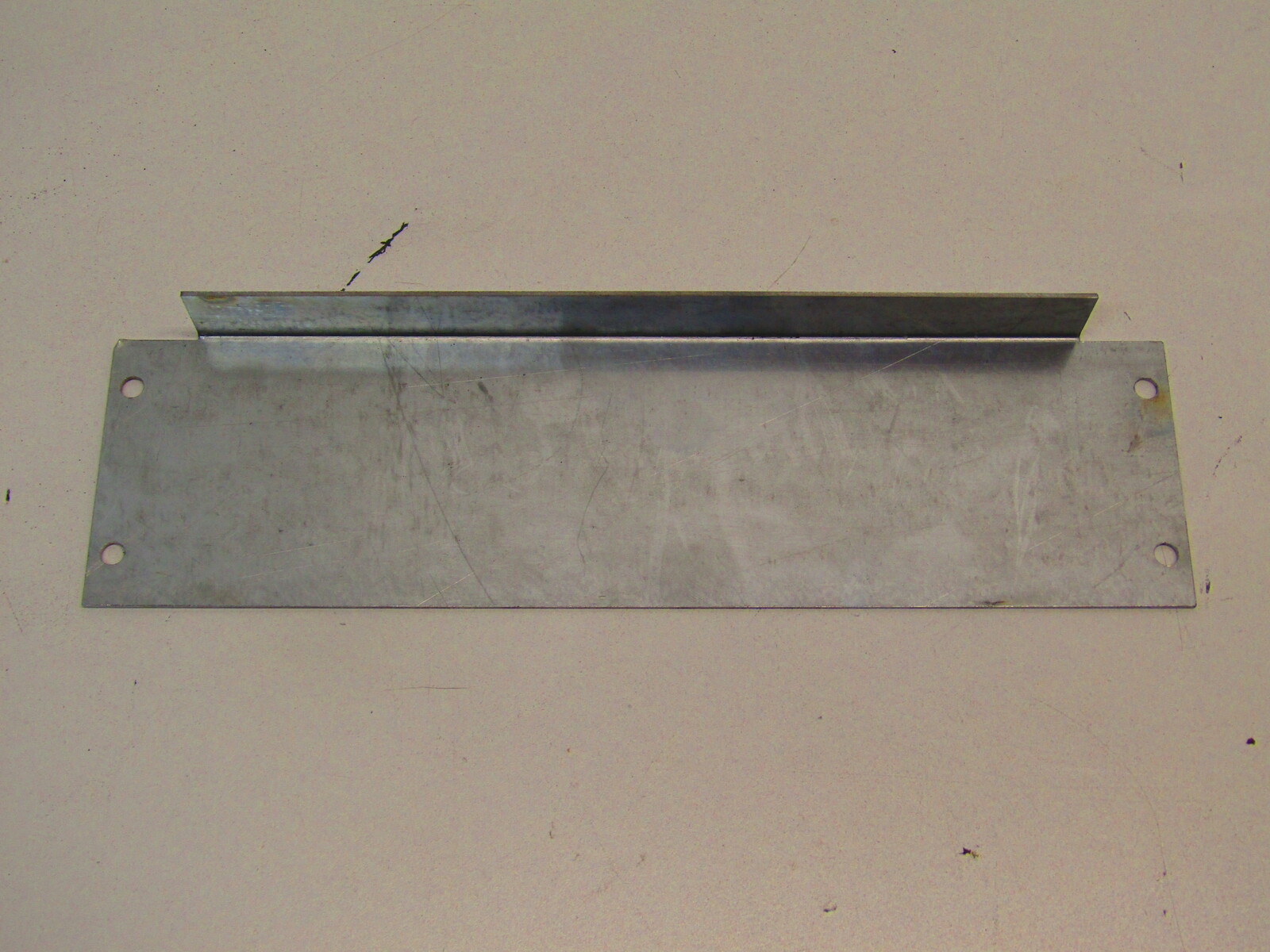 Support bracket f/CB table